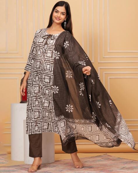 Dusky Procion Printed Suit Set With Dupatta