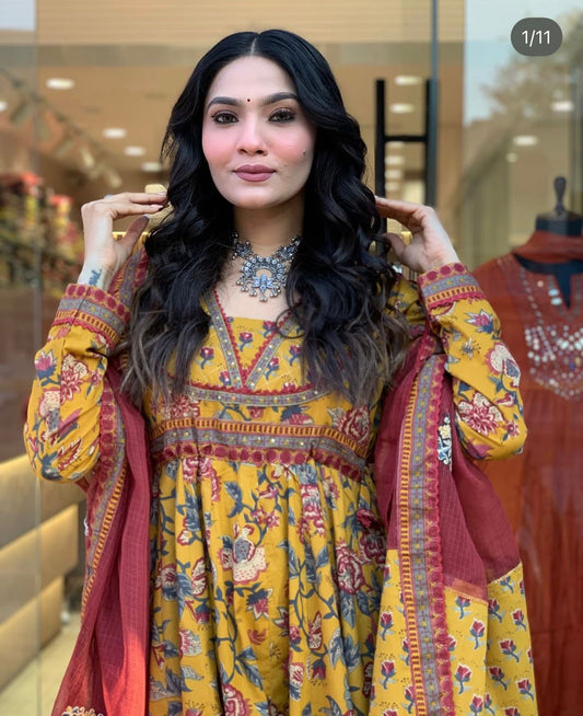 Elegant Floral Flared Suit Set