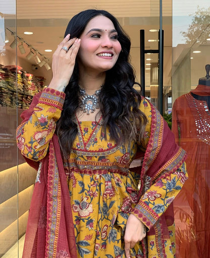 Elegant Floral Flared Suit Set