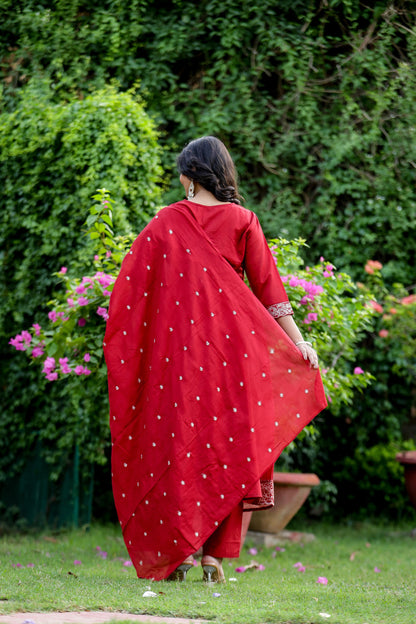 Pure Mulmul Cotton V Neck Suit Set With Dupatta