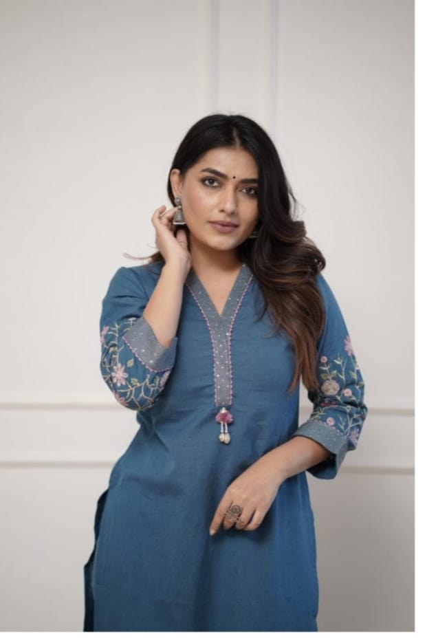 Modish Embroidered Cotton Kurta Pant Set (White)